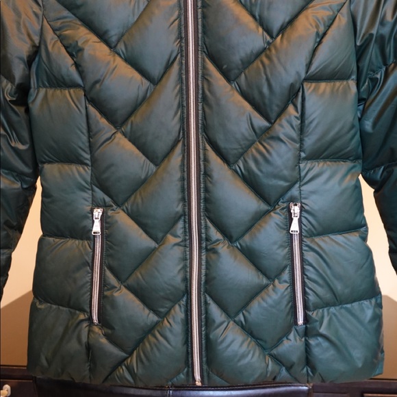 Guess Puffer Down Jacket | Emerald Green | Hooded - Picture 7 of 15